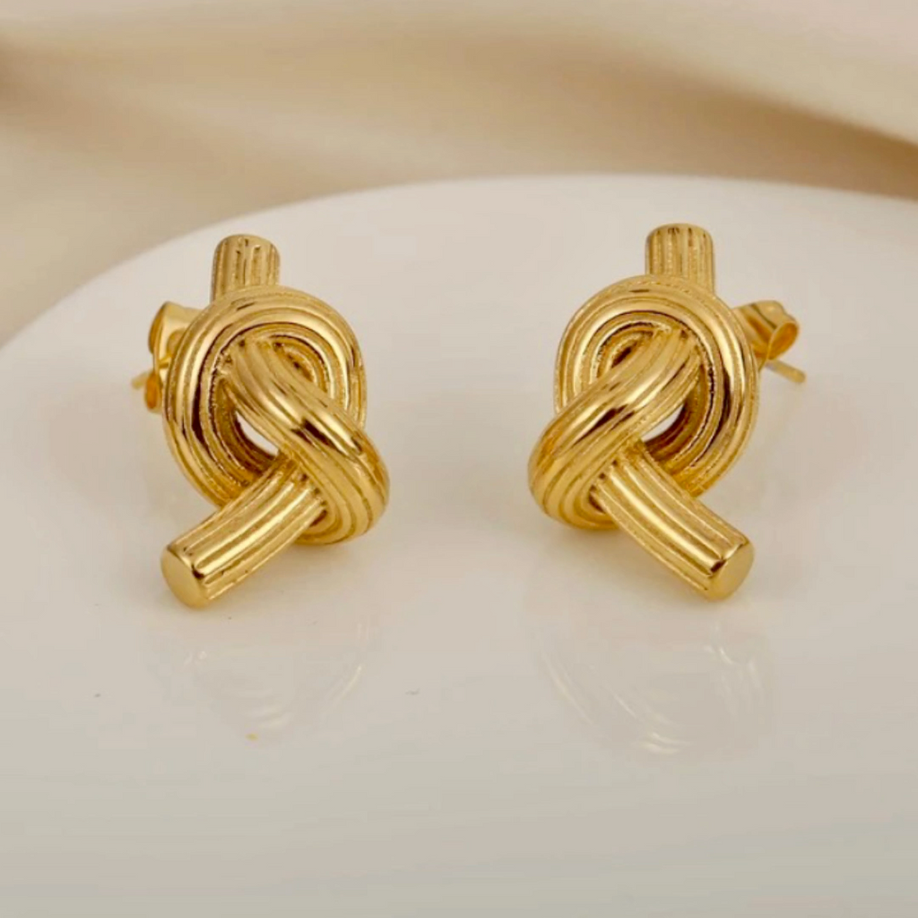 Amazon.com: 20pcs Adabele Hypoallergenic Dangle Tarnish Resistant Round  Hoop Huggie Earring Hooks Earwire14mm (0.55 Inch) Long Gold Plated Brass  for Earrings Making BF263-1